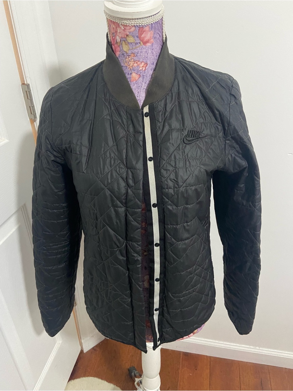 Nike black bomber jacket XS